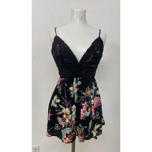 ILLA ILLA Romper Spaghetti Strap Tie Back Lined Crochet Halter V Neck Romper Med